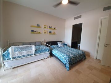 Apartamento en Planta Baja en Buenaventura, Puntarenas: la mezcla perfecta de Gol y Playa