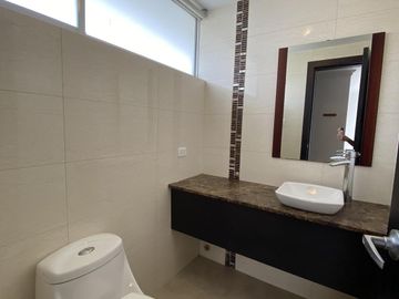Casa en venta Mirasierra- Valle de lo Chillos