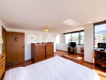 Casa con piscina de venta en Cumbayá La Primavera