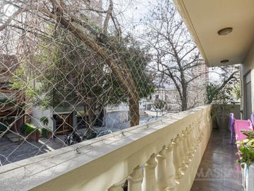 Departamento en Villa Urquiza 3 ambientes al frente 68m2 totales