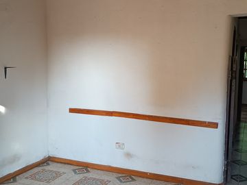 CASA A RECICLAR EN ZONA DE AV. LAVALLE Y CABRED. POSADAS, MISIONES. VENTA