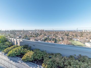 Departamento en venta en La Lucila - Vista al río y cochera