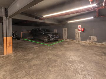 Departamento en venta en La Lucila - Vista al río y cochera