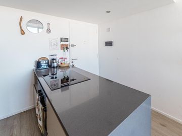 Departamento en venta en La Lucila - Vista al río y cochera