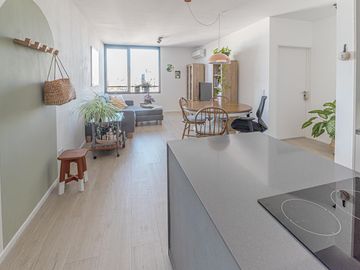 Departamento en venta en La Lucila - Vista al río y cochera