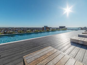 Departamento en venta en La Lucila - Vista al río y cochera
