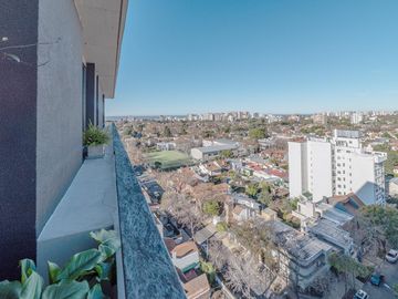 Departamento en venta en La Lucila - Vista al río y cochera