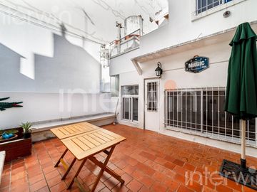 PH - 7 Ambientes y dependencias - con balcón y cochera - Caballito - VENTA