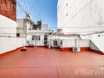 PH - 7 Ambientes y dependencias - con balcón y cochera - Caballito - VENTA