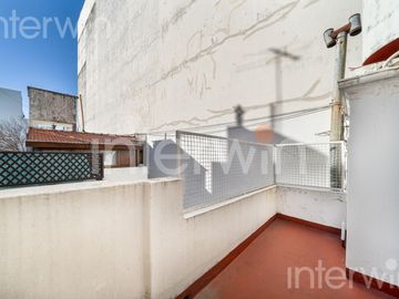 PH - 7 Ambientes y dependencias - con balcón y cochera - Caballito - VENTA