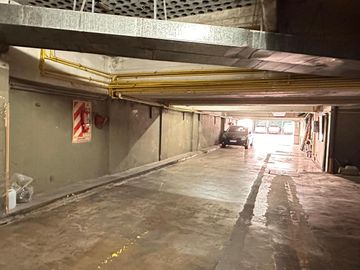 Departamento en venta de 2 ambientes con cochera en Caballito