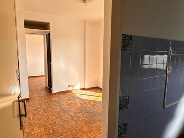 Departamento en venta de 2 ambientes con cochera en Caballito