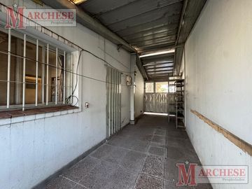 Casa 4 ambientes con independencia en Ituzaingó Norte