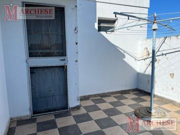 Casa 4 ambientes con independencia en Ituzaingó Norte