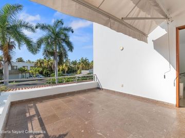 Casa de lujo en venta en El Tigre Nuevo Vallarta con vista al golf
