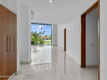 Casa de lujo en venta en El Tigre Nuevo Vallarta con vista al golf