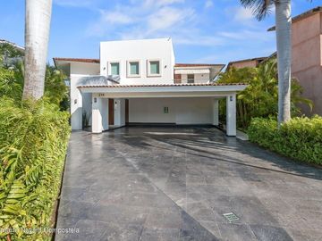Casa de lujo en venta en El Tigre Nuevo Vallarta con vista al golf