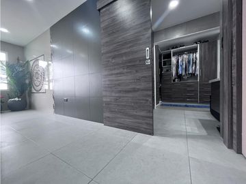 Sangolqui, Casa en Venta, 250m2, 3 Habitaciones