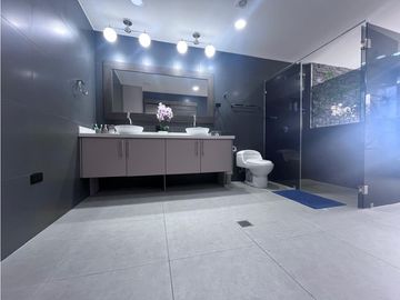 Sangolqui, Casa en Venta, 250m2, 3 Habitaciones