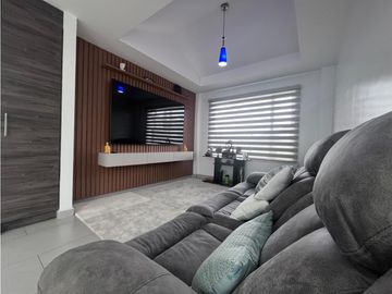 Sangolqui, Casa en Venta, 250m2, 3 Habitaciones
