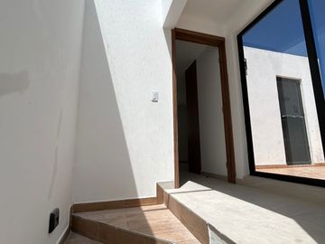 VENTA DE CASA NUEVA EN LA ANTIGUA CEMENTERA 5 RECAMARAS (SOTANO)