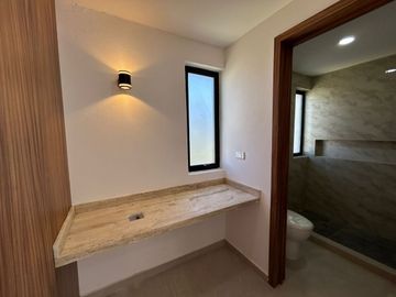 VENTA DE CASA NUEVA EN LA ANTIGUA CEMENTERA 5 RECAMARAS (SOTANO)