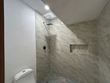 VENTA DE CASA NUEVA EN LA ANTIGUA CEMENTERA 5 RECAMARAS (SOTANO)