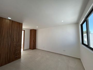 VENTA DE CASA NUEVA EN LA ANTIGUA CEMENTERA 5 RECAMARAS (SOTANO)