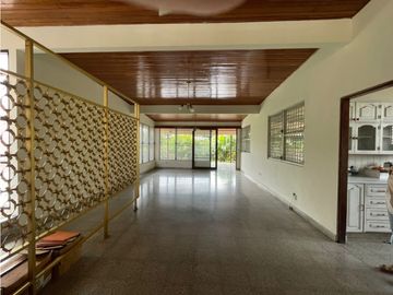 Venta de Casa de esquina en Penonomé, Calle Damián Carles.