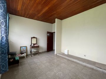 Venta de Casa de esquina en Penonomé, Calle Damián Carles.