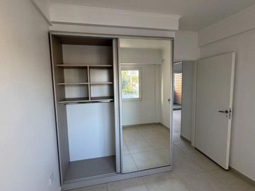 DEPARTAMENTO VENTA TRES AMB, COCHERA RAMOS MEJIA