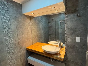 DEPARTAMENTO VENTA TRES AMB, COCHERA RAMOS MEJIA