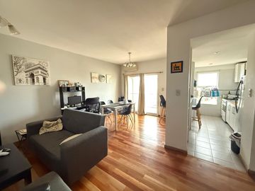VENTA SEMIPISO 2 AMB- DEVOTO C/BALCON LUMINOSO!