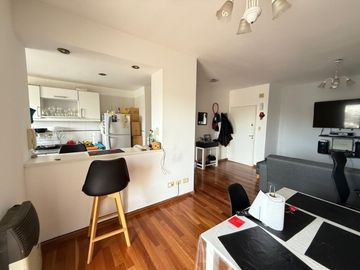 VENTA SEMIPISO 2 AMB- DEVOTO C/BALCON LUMINOSO!