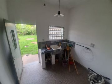CASA EN LA MEJOR ZONA DE SAN LORENZO