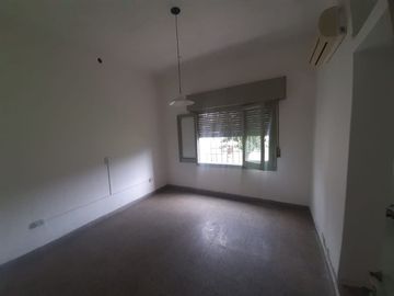 CASA EN LA MEJOR ZONA DE SAN LORENZO