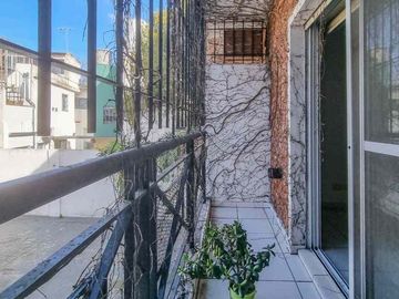 Venta departamento dos amb. con cochera San Isidro