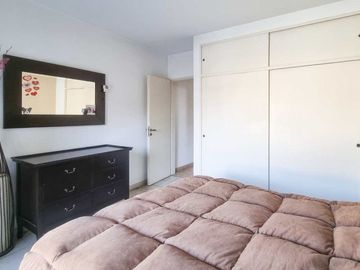 Venta departamento dos amb. con cochera San Isidro