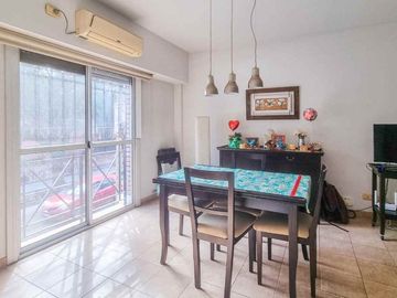 Venta departamento dos amb. con cochera San Isidro