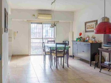 Venta departamento dos amb. con cochera San Isidro