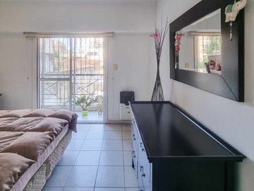 Venta departamento dos amb. con cochera San Isidro