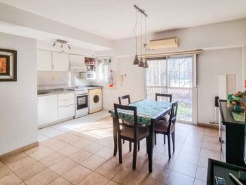 Venta departamento dos amb. con cochera San Isidro