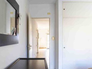 Venta departamento dos amb. con cochera San Isidro