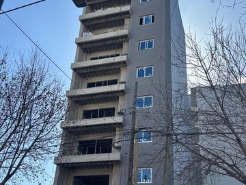 DEPTO 4 AMB NUEVO-BALCON-COCHERA-PARRILLA-LANUS
