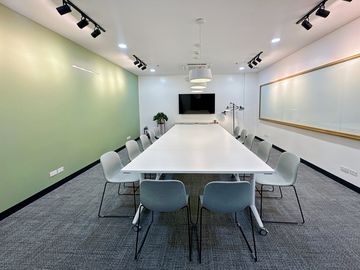 Find office space in Spaces PNB Makati Center for 5 employees with everything taken care of