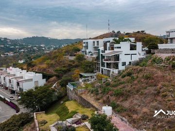 Terreno en Venta con Vista a Campo de Golf en Las Cañadas, Zapopan, Jalisco