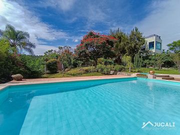 Casa con alberca en venta en Las Cañadas, Zapopan