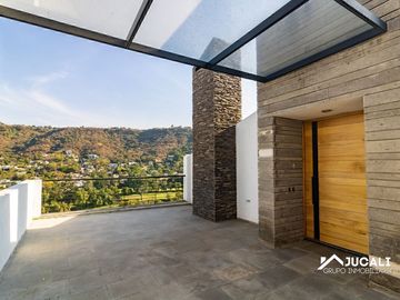 Casa en venta con alberca con vista campo de golf en Las Cañadas, Zapopan