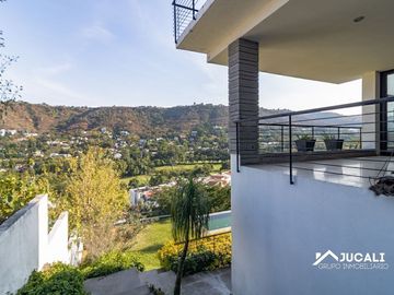 Casa en venta con alberca con vista campo de golf en Las Cañadas, Zapopan
