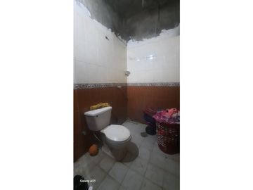 casa para remodelar cerca a 230 metros del  mar de taganga